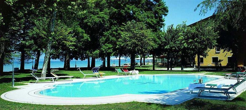 Hotel Lugana Parco Al Lago Sirmione Exterior photo